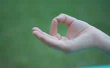 how to do gyan mudra - join tip of index finger with tip of thumb
