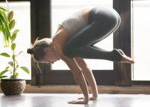 Crane Pose (Bakasana): How to Do, Benefits and Precautions