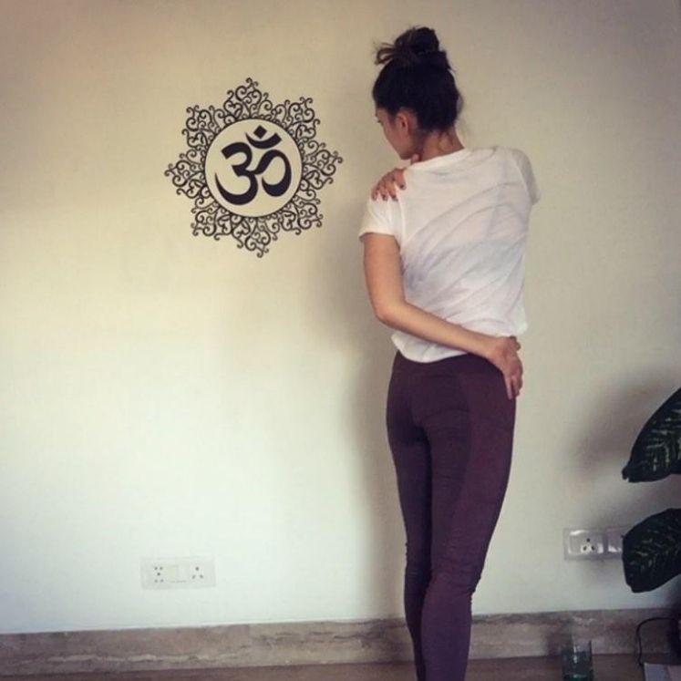 Standing Side Stretch Pose Yoga (Katichakrasana)