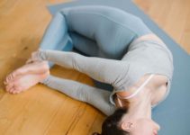 Parsva Dhanurasana (Side Bow Pose): How to Do & Its Benefits