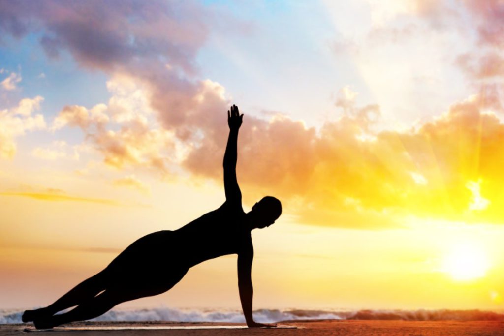 Vasisthasana (side plank pose) practice guide