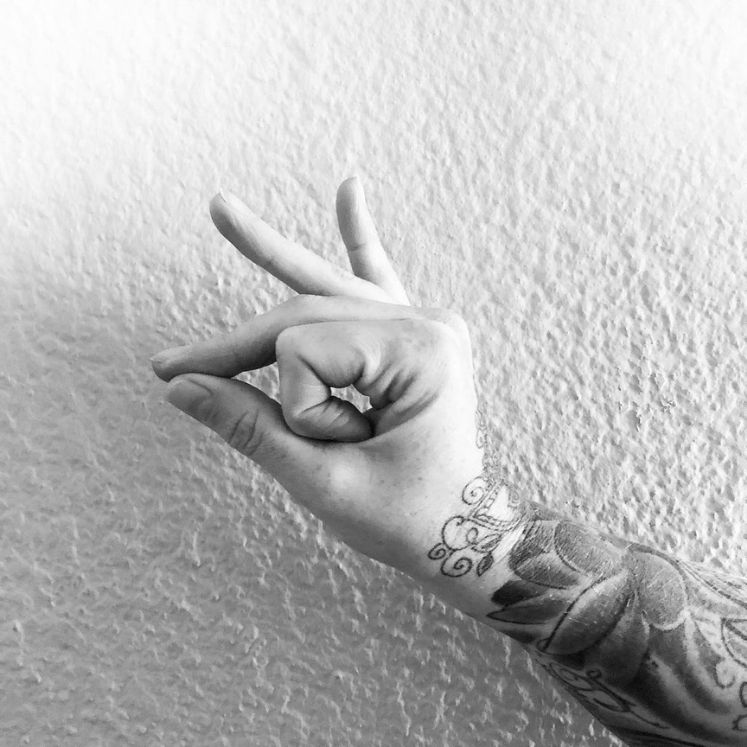 6 Effective Mudras for Fast Cold & Cough Relief