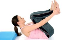 knee-pain-yoga