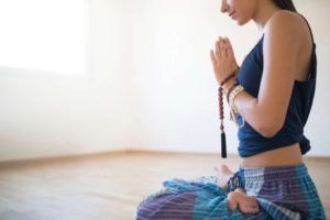 What is Mantra Yoga? Benefits and Types of Mantra Chanting