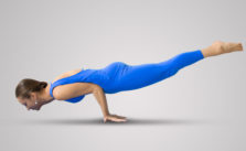 mayurasana