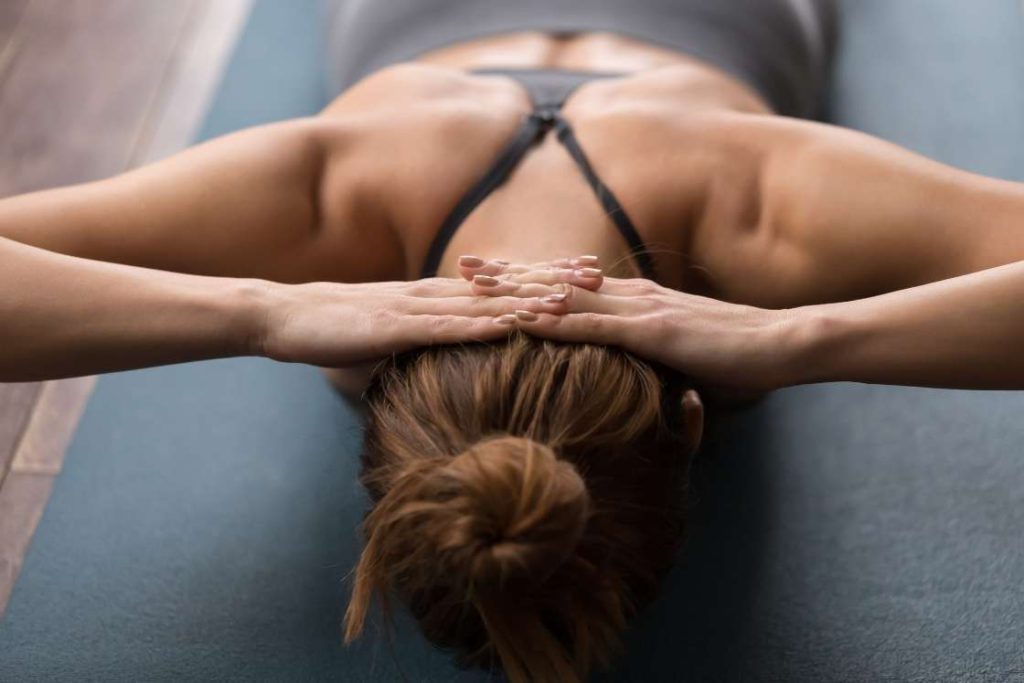 yoga relieve neck pain