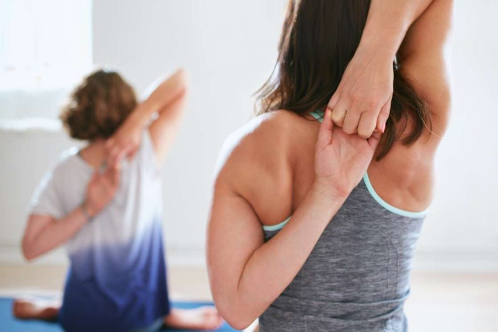 Use These 5 Scapular Stabilization Exercises to Improve Your Yoga Practice  - YogaUOnline