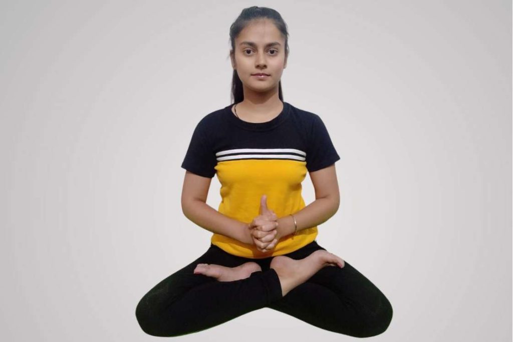 linga mudra posture