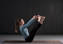 12 Powerful Yoga Poses for Abs and Strong Core