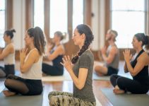 8 Important Things to Consider Before Joining a Yoga Class