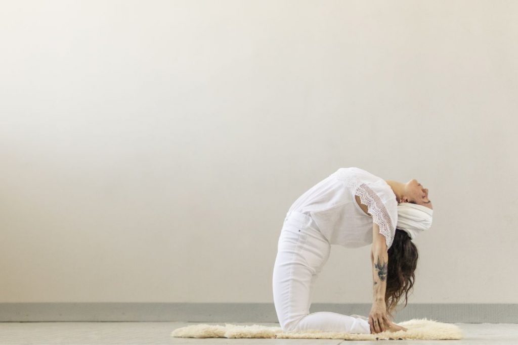ustrasana kundalini yoga pose