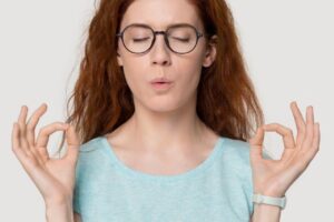 6 Powerful Yoga Mudras for Confronting Anxiety and Fear